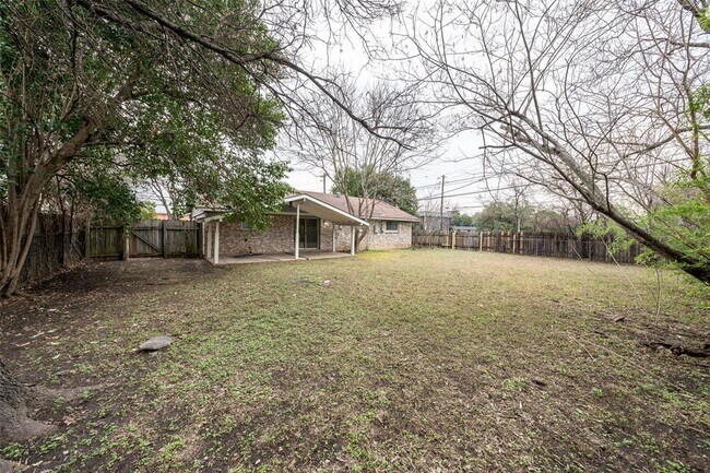 Foto del edificio - 1621 Wheless Ln
