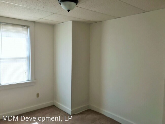 Building Photo - 5 br, 2 bath House - 3331 Niagara Street