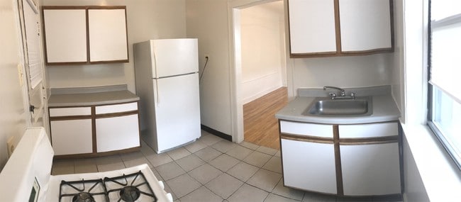 Building Photo - 1533 W 83rd St