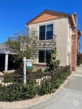 Building Photo - 4 14th Ave