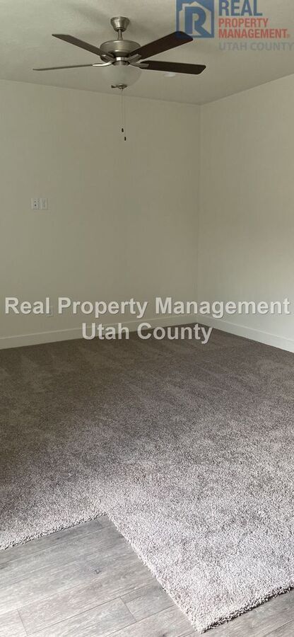 Foto del edificio - 4844 Breezy Patch Rd