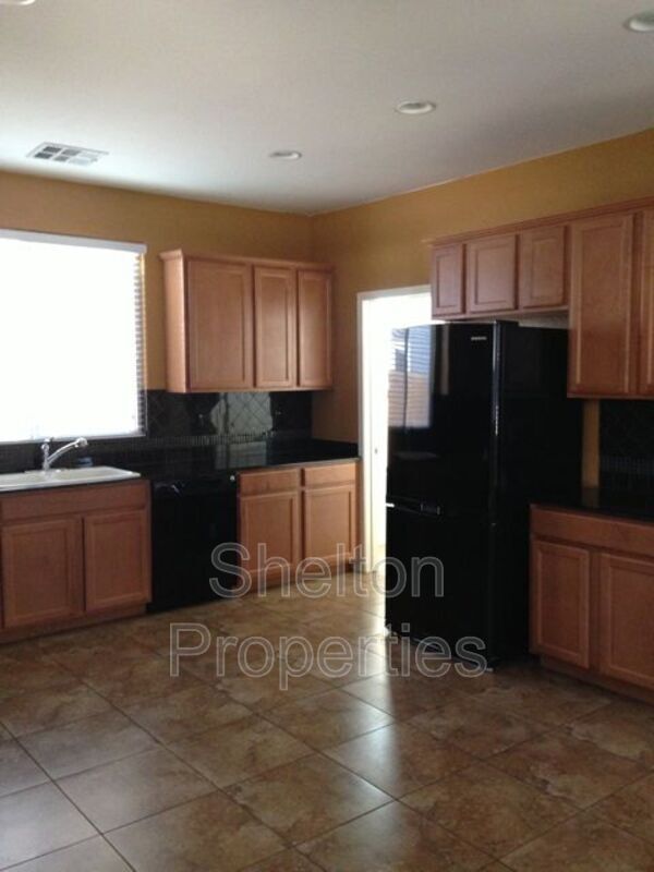 Foto del edificio - 21060 W Elm Way Ct