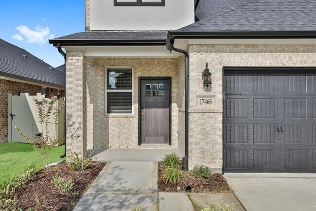 Building Photo - 17466 Buckeye Br