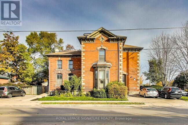 Photo du bâtiment - 102 West Avenue S