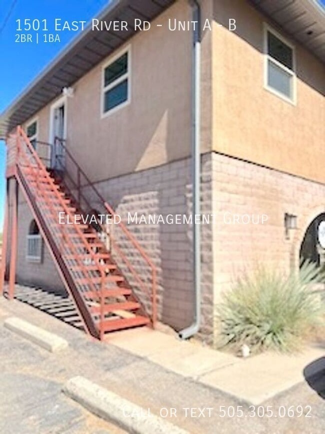 Building Photo - 1501 E River Rd