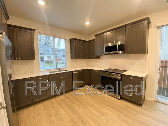 Foto del edificio - 14539 203rd Ave E