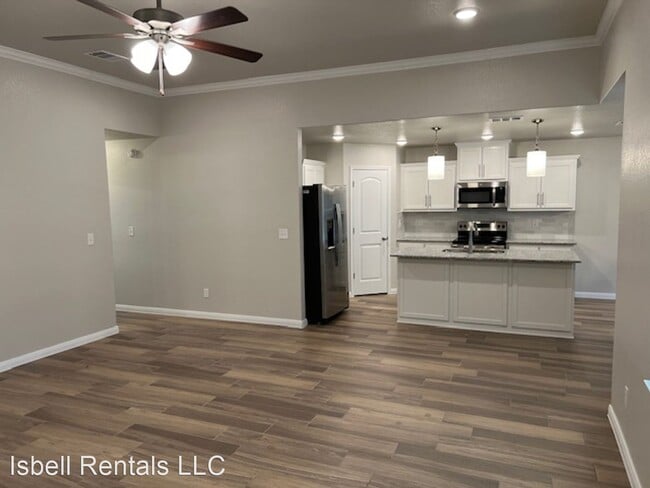 Building Photo - 4 br, 2 bath House - 8302 Ridge Crest Drive