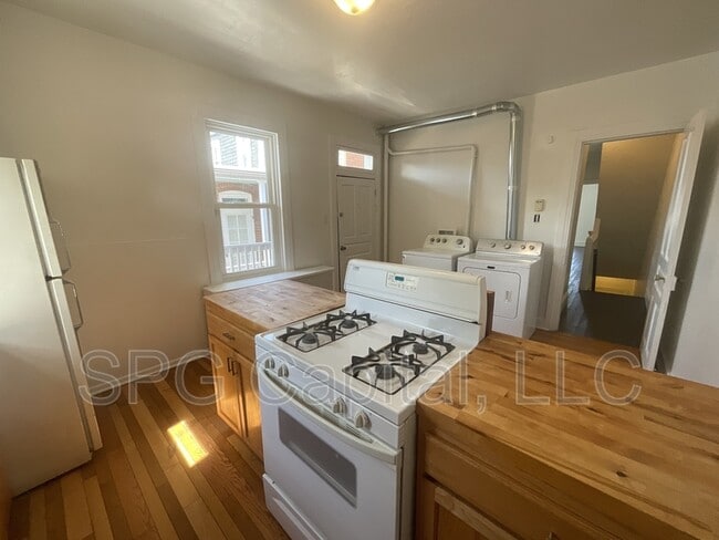 Foto del edificio - 822 W Princess St