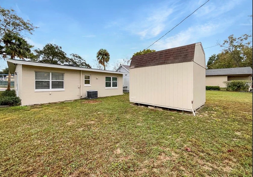 Building Photo - 901 12th St