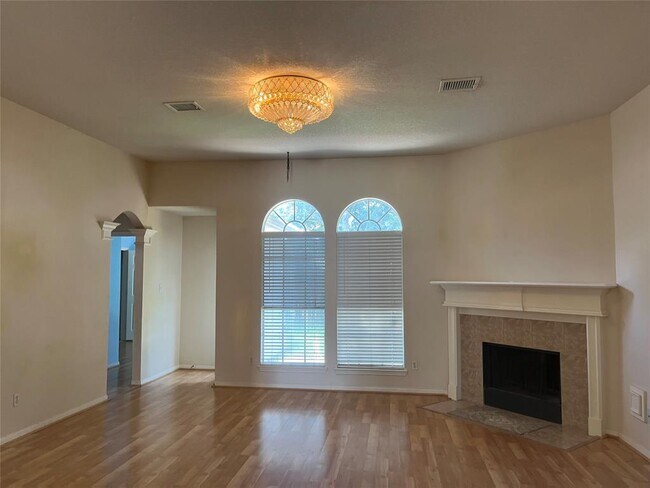 Foto del edificio - 3211 Sapling Oak Dr