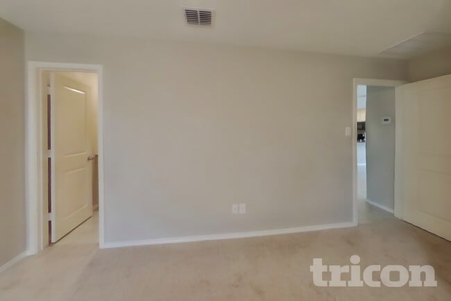 Building Photo - 1704 Claireborne Court Little Elm TX