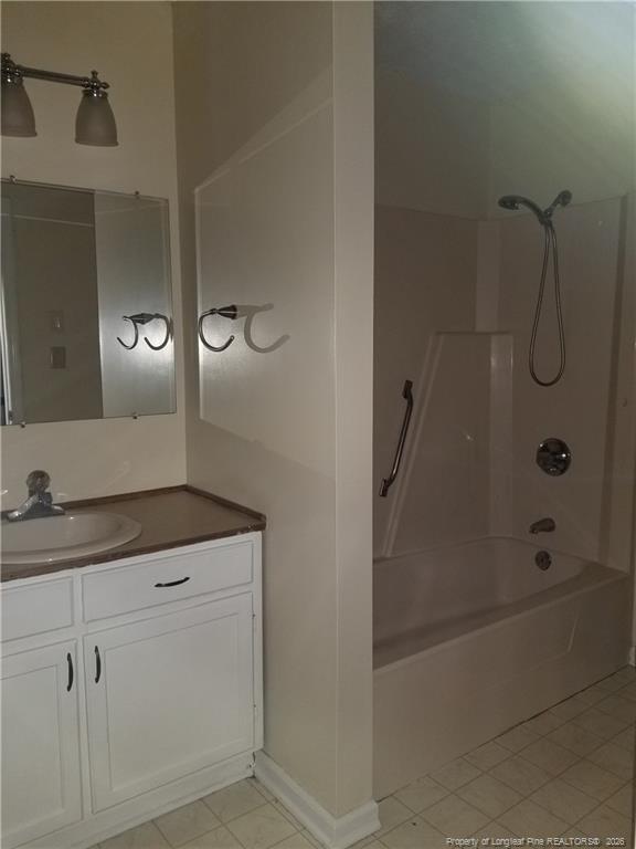 Building Photo - 700 N Roberts Ave