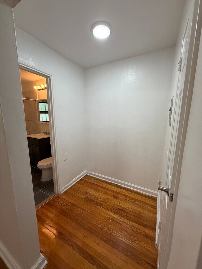 Foto del edificio - 463 Highland Ave