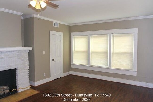 Building Photo - 2 or 3 bdrm close to SHSU