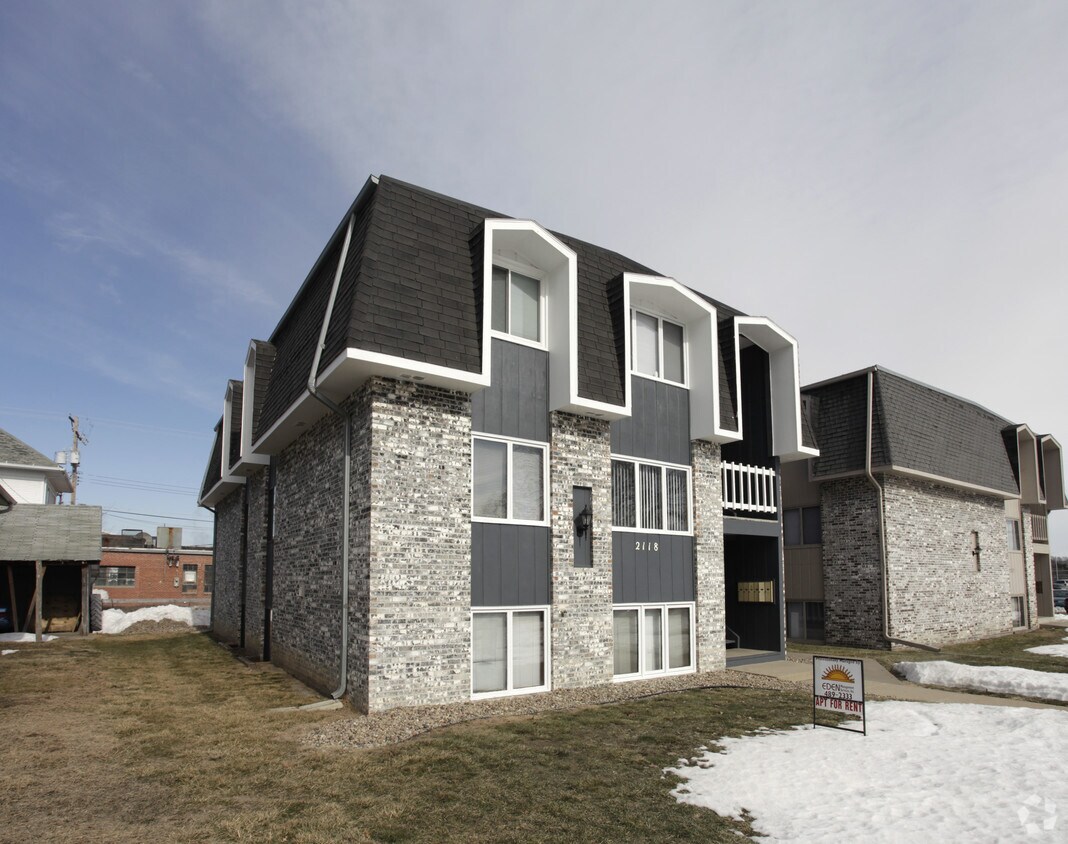 Building Photo - 2118 F St