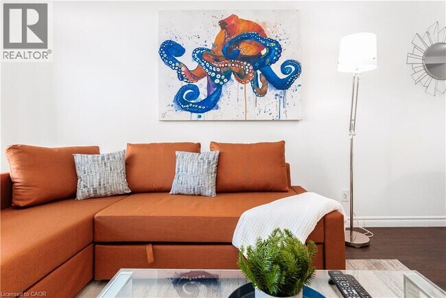 Photo du bâtiment - 34 Plains Rd E