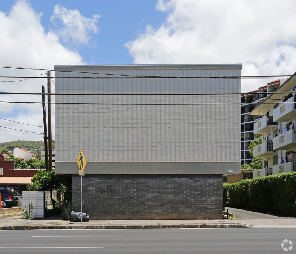 Building Photo - 3114 Waialae Ave