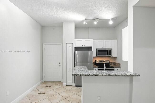 Building Photo - 6001 SW 70th St