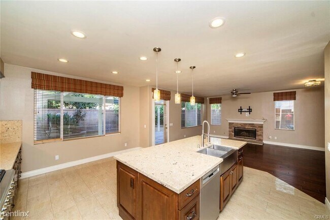 Foto del edificio - 5 br, 3.5 bath House - 29 Canyonwood