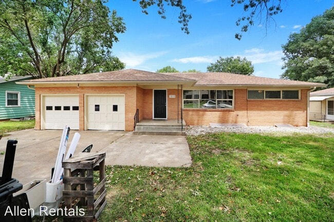 Building Photo - 5 br, 3 bath House - 1818 Todd Road