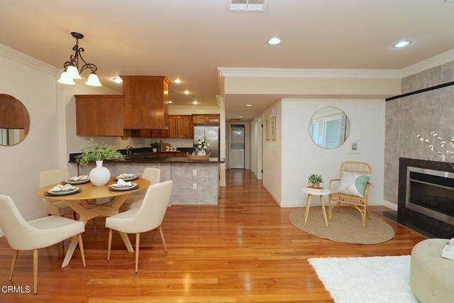 Building Photo - 3855 Ingraham St