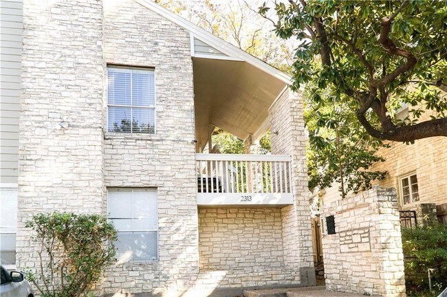 Building Photo - 2313 Longview St