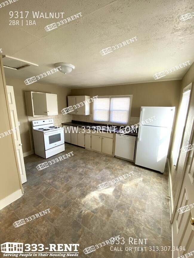 Foto del edificio - 9317 Walnut-