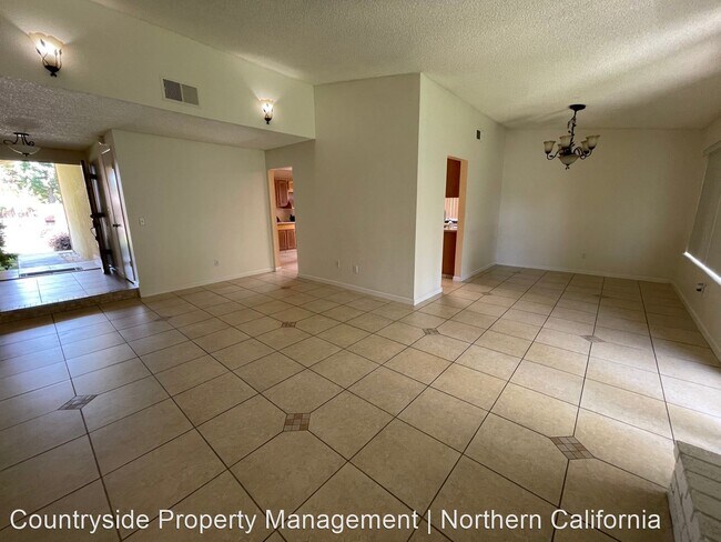 Building Photo - 4 br, 2 bath House - 3204 Smokehouse Ave