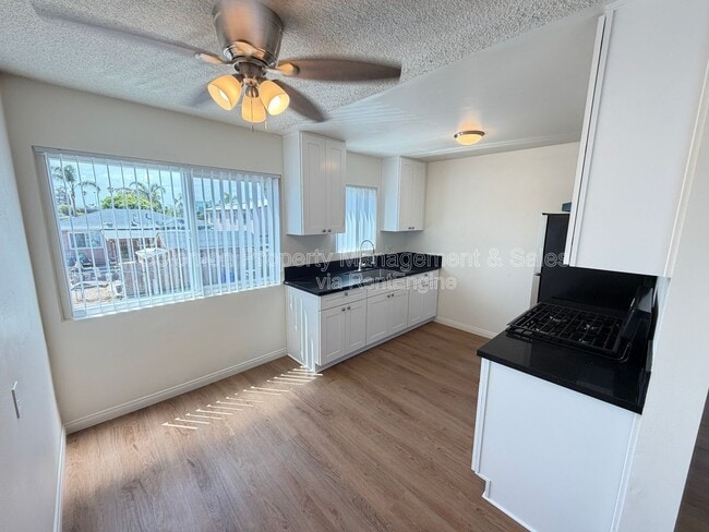 Building Photo - 1311 W Puls St