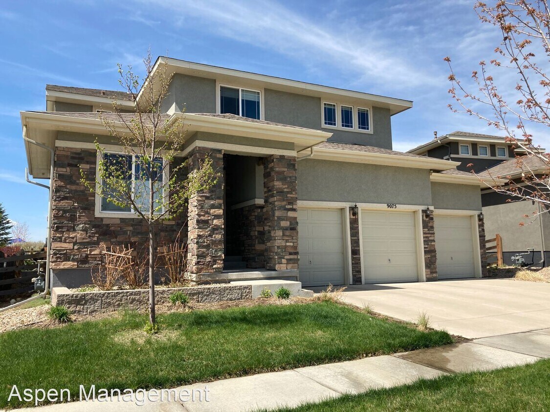 4 br, 2.5 bath House 9075 Gardenia Street House for Rent in Arvada, CO