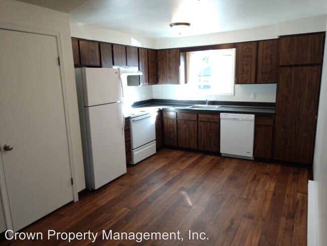Foto del edificio - 390-414 Madrona Ave S