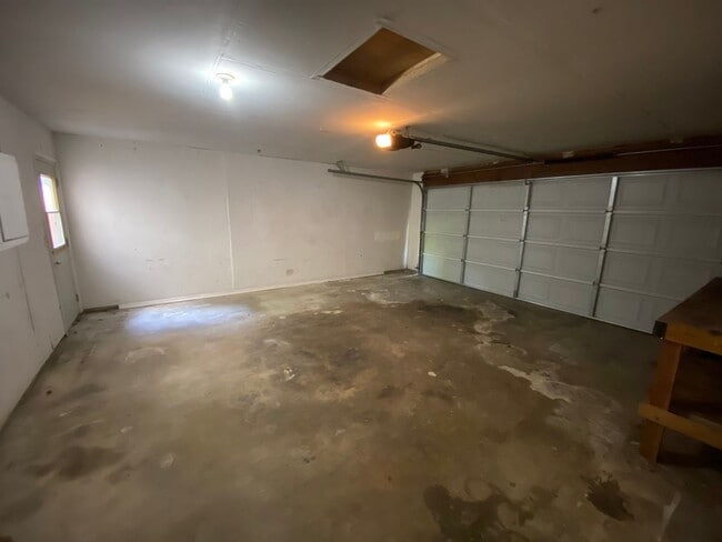 Foto del edificio - Nice Condo located in St. John's Parkway! ...