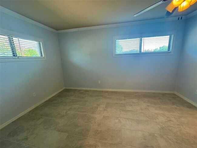 Building Photo - 3800 Tower View Ct