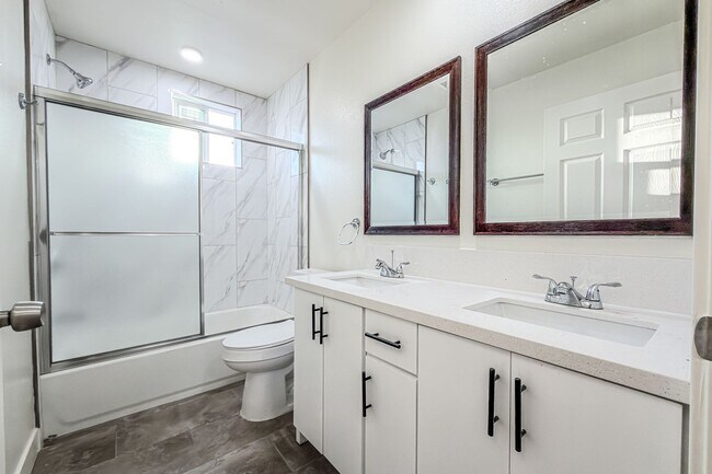 Foto del edificio - Brand New Luxury 4 & 5 Bed Units
