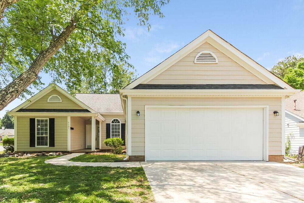 Foto principal - 9101 Oren Thompson Rd