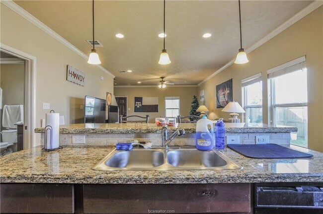 Building Photo - 3402 Cullen Trail