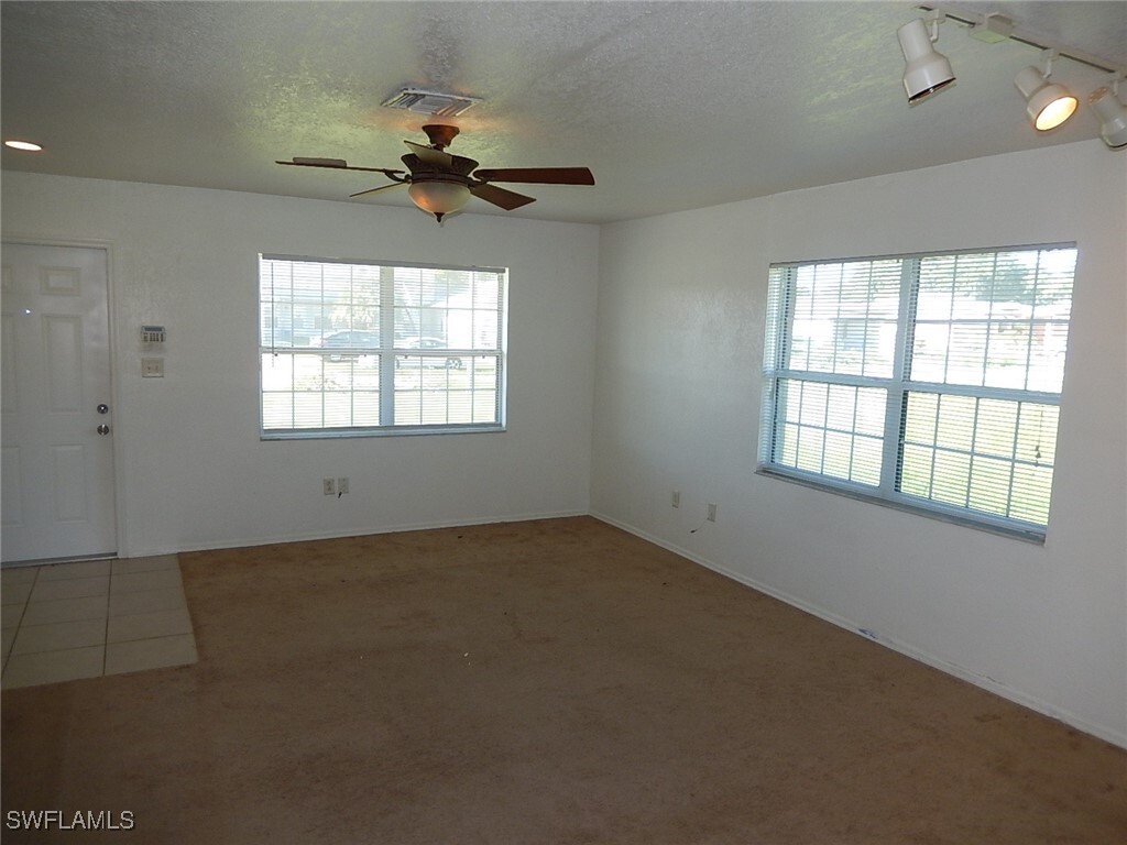 Foto principal - 129 SE 12th Terrace
