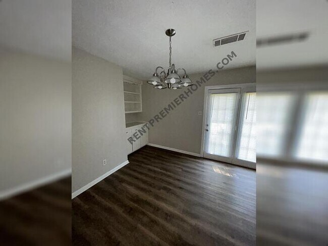 Building Photo - 916 South Rd. Jacksonville AR 72076