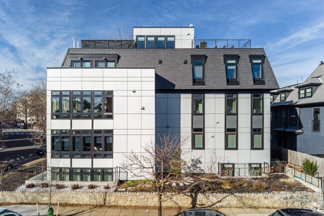 Building Photo - The Alba