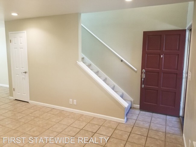 Building Photo - 401 Cedargate Ln