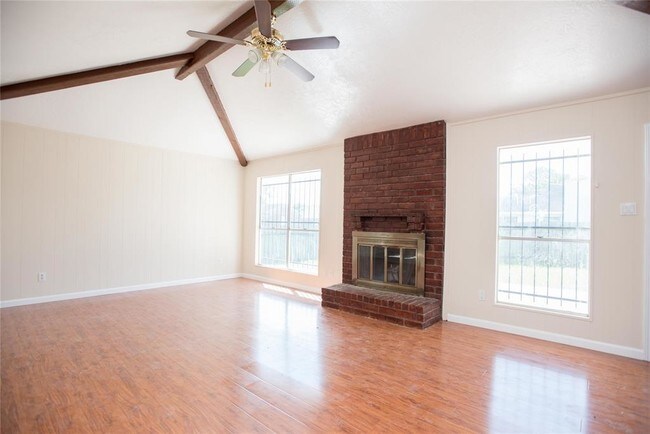 Building Photo - 7318 Windvine Dr