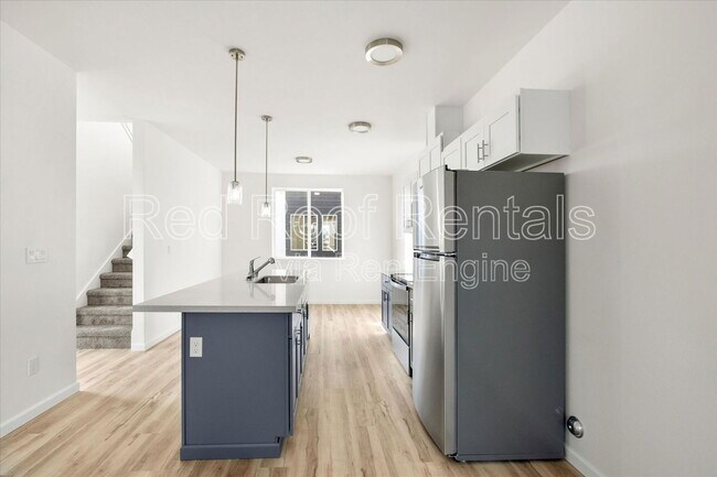 Foto del edificio - 1438 E 31st St