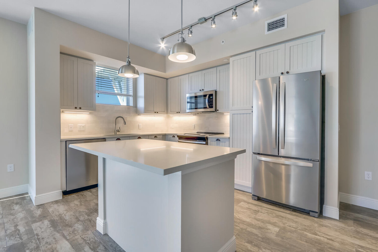 Foto principal - 1333 S Ocean Blvd