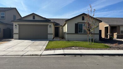 Building Photo - 2032 Frst Grv Ln
