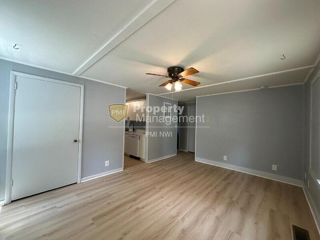 Building Photo - 224 Glenview Avenue