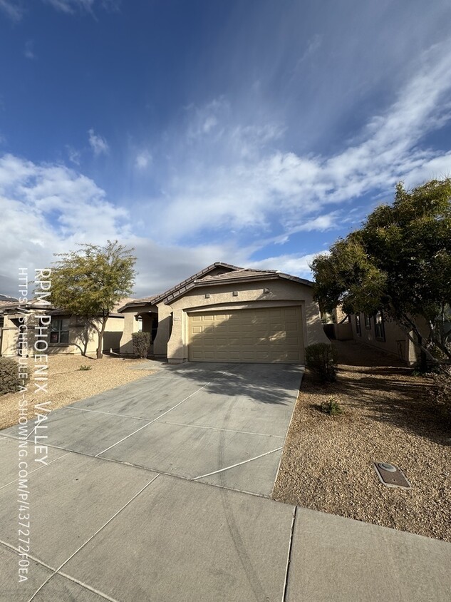 Primary Photo - Spacious 3 bed / 2 bath in Avondale with N...