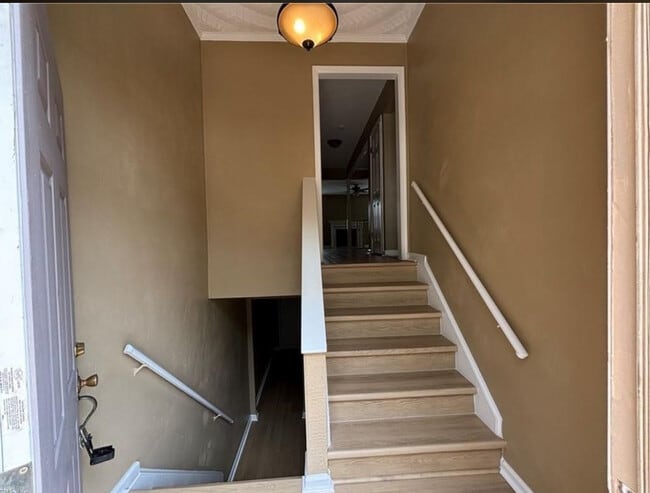 Building Photo - 1508 Brenland Cir
