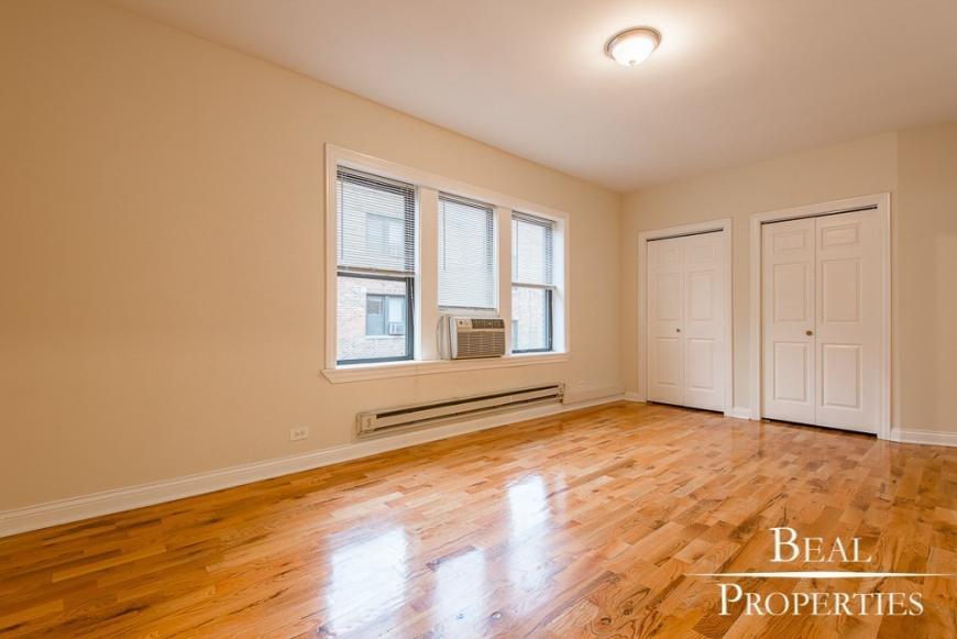 Primary Photo - 1 bedroom in CHICAGO IL 60613