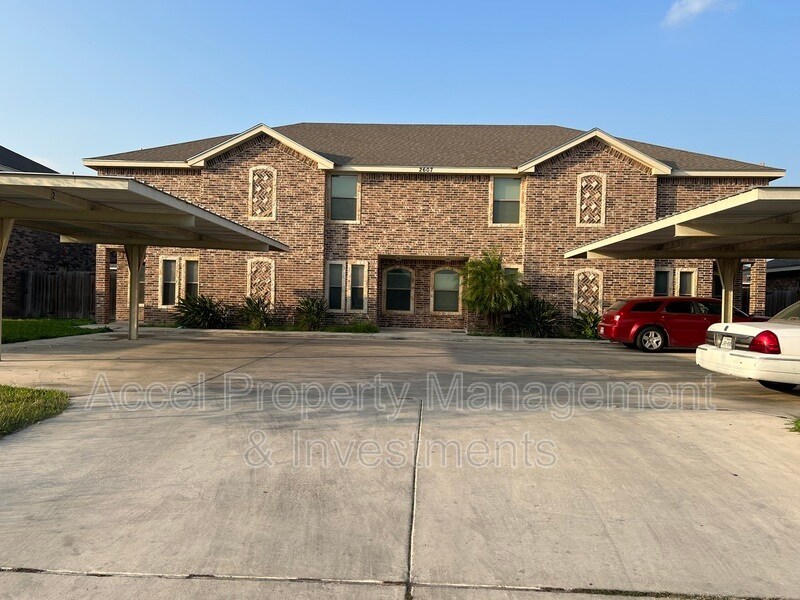 Primary Photo - 2607 E Eisenhower Ave