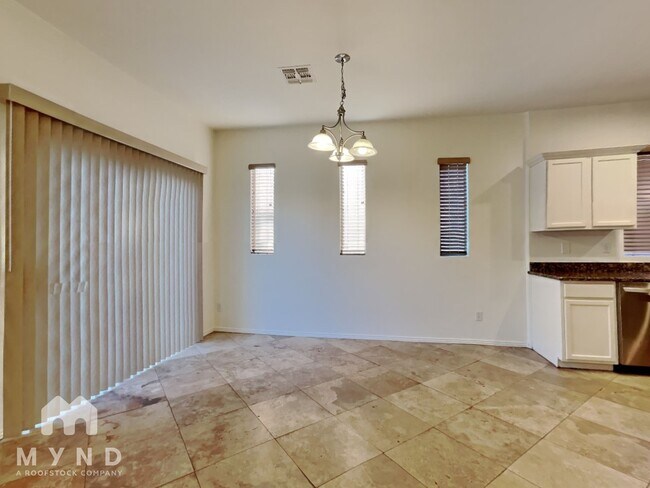 Foto del edificio - 7501 S 14th St